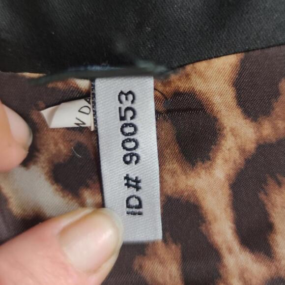 Express Pencil Skirt with Leopard Print Lining - Picture 11 of 11